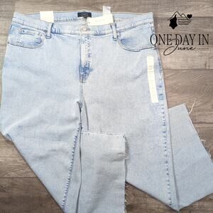 Banana Republic Wide Leg Raw Hem Cropped Jeans Size 20